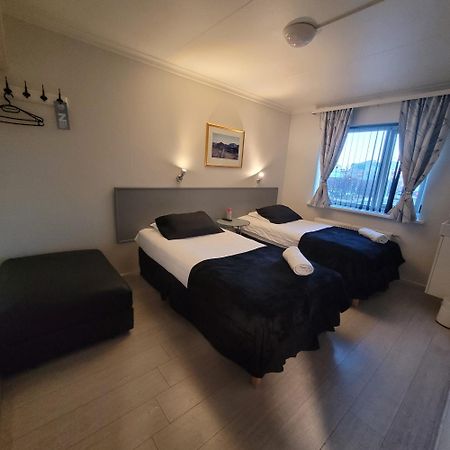 B&B Guesthouse - Bed And Breakfast Keflavik Centre Екстериор снимка