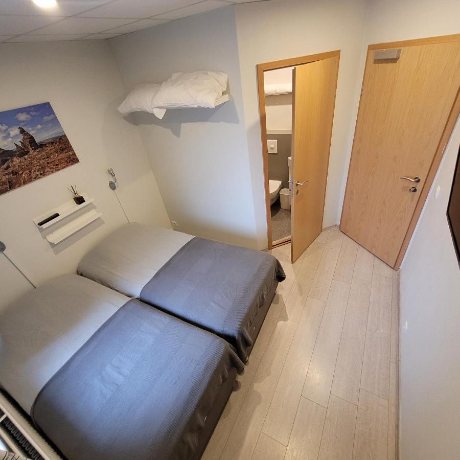 B&B Guesthouse - Bed And Breakfast Keflavik Centre Екстериор снимка