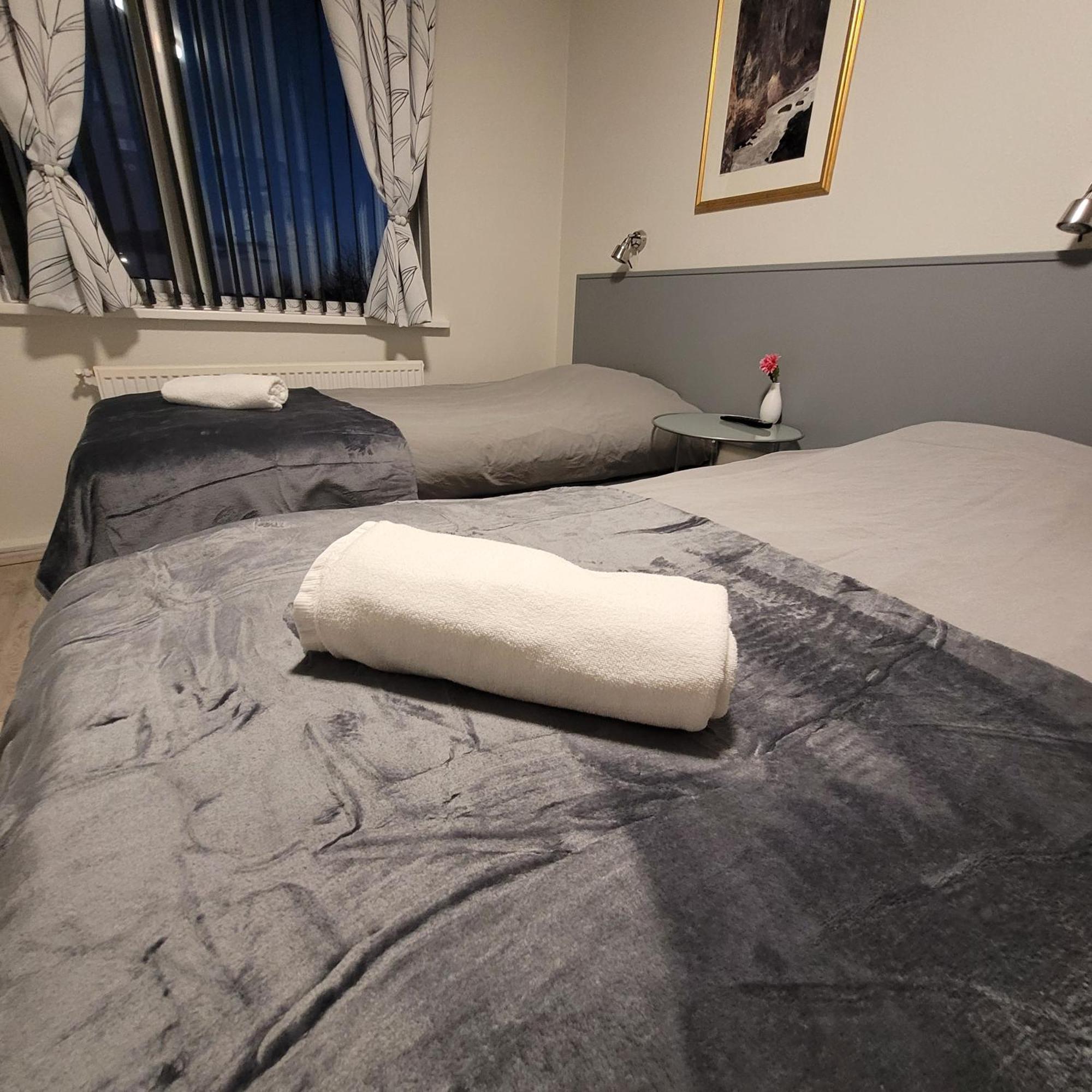 B&B Guesthouse - Bed And Breakfast Keflavik Centre Екстериор снимка