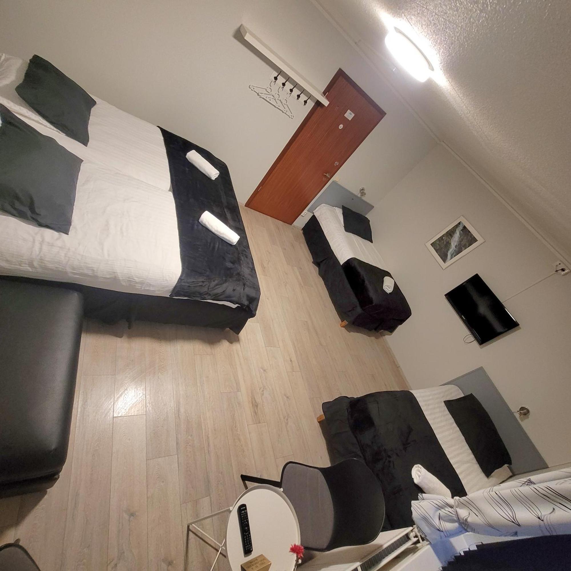 B&B Guesthouse - Bed And Breakfast Keflavik Centre Екстериор снимка