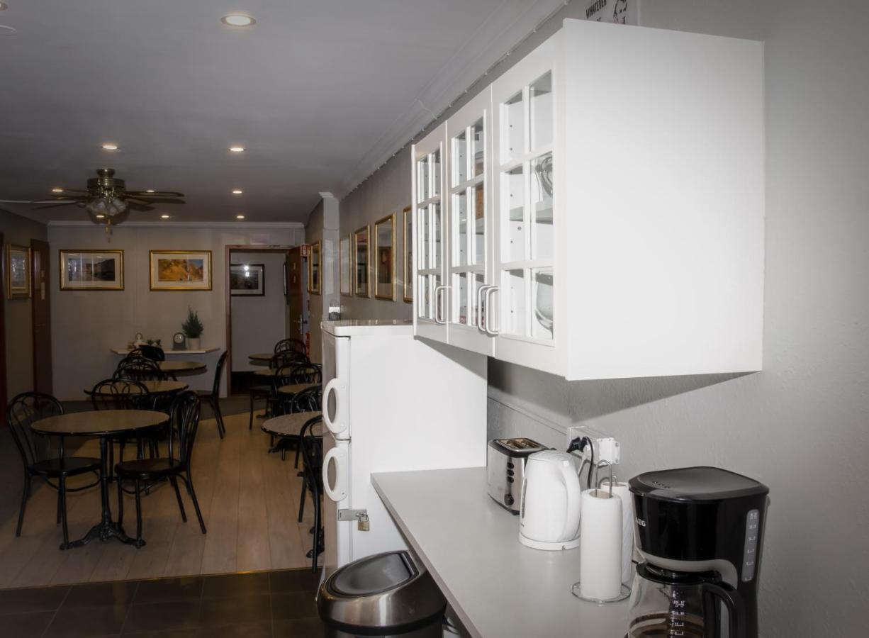B&B Guesthouse - Bed And Breakfast Keflavik Centre Екстериор снимка